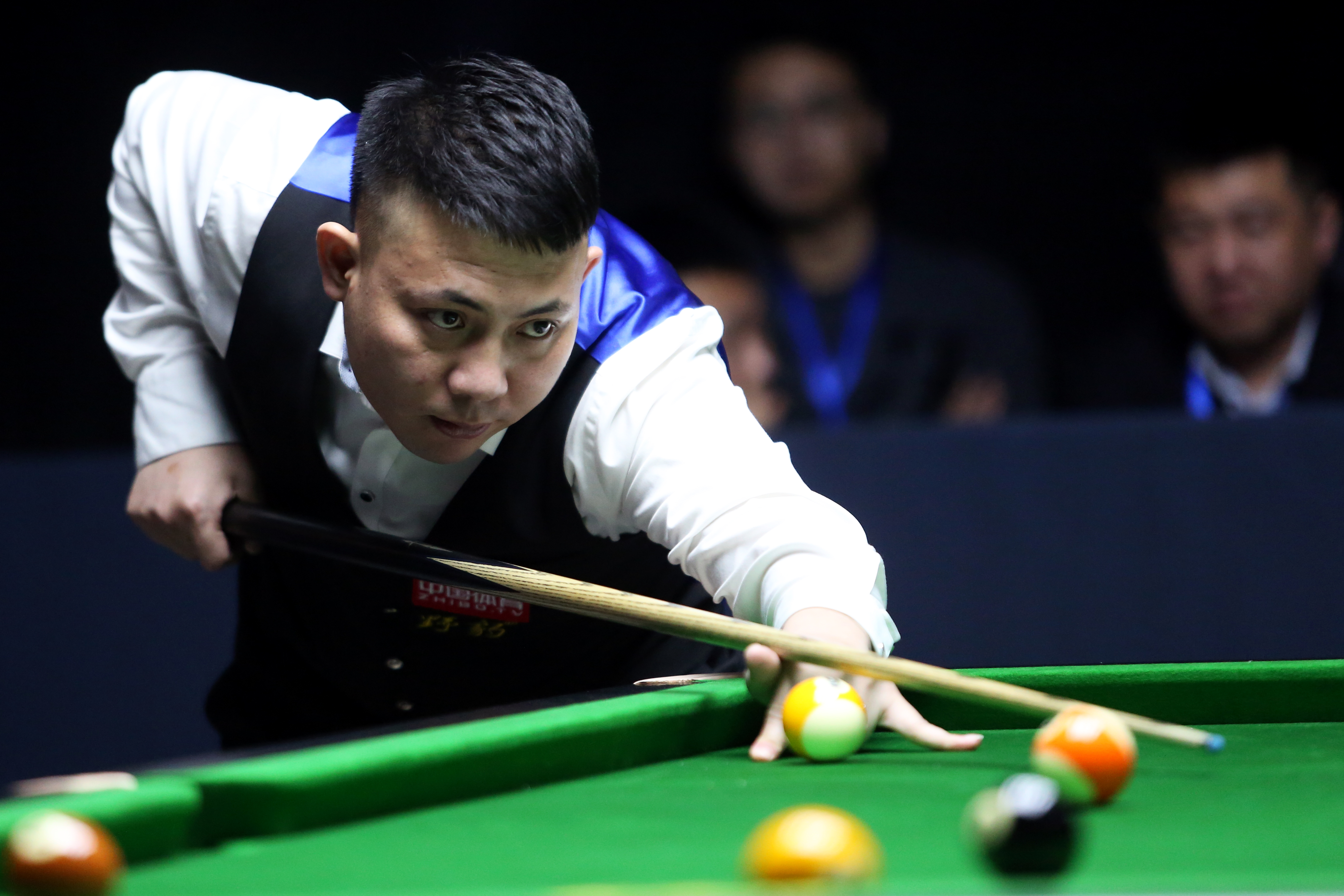 于帮助阿德 于帮助阿德