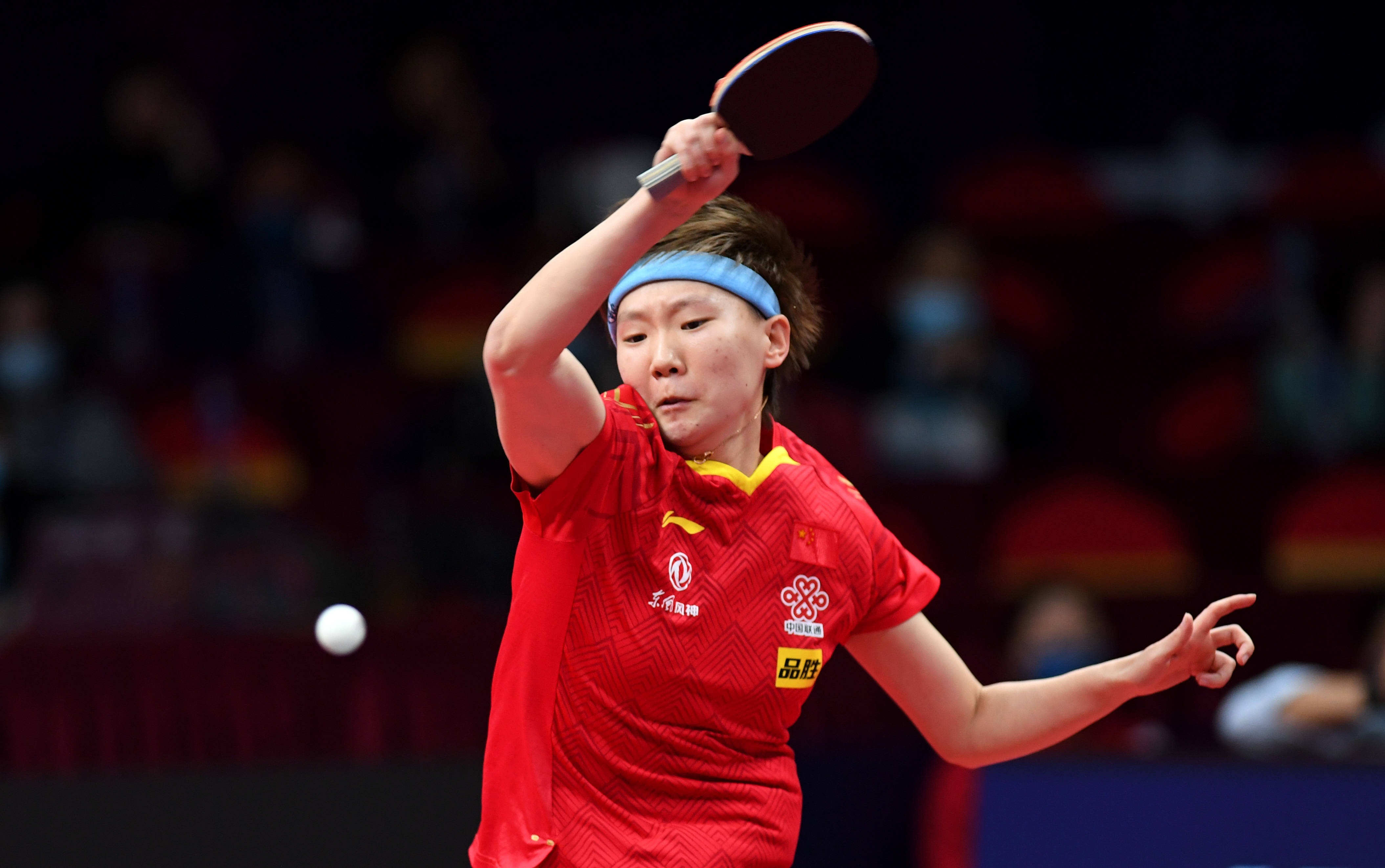 而卢伟的精 而卢伟的精