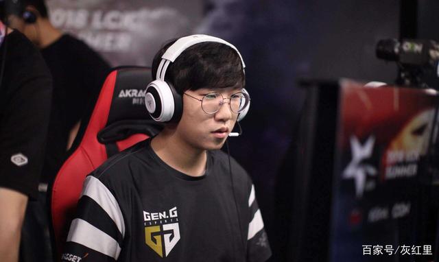 乔治依然是 乔治依然是