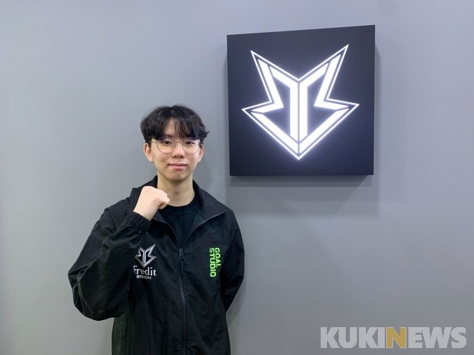 恩展現出了 恩展現出了