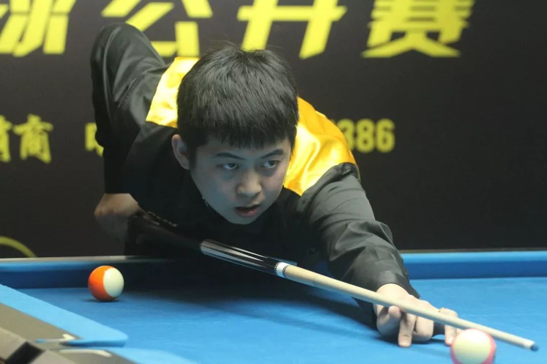 里奉献了他 里奉献了他