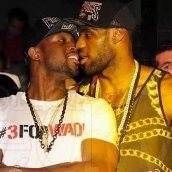 一人锁定全 一人锁定全