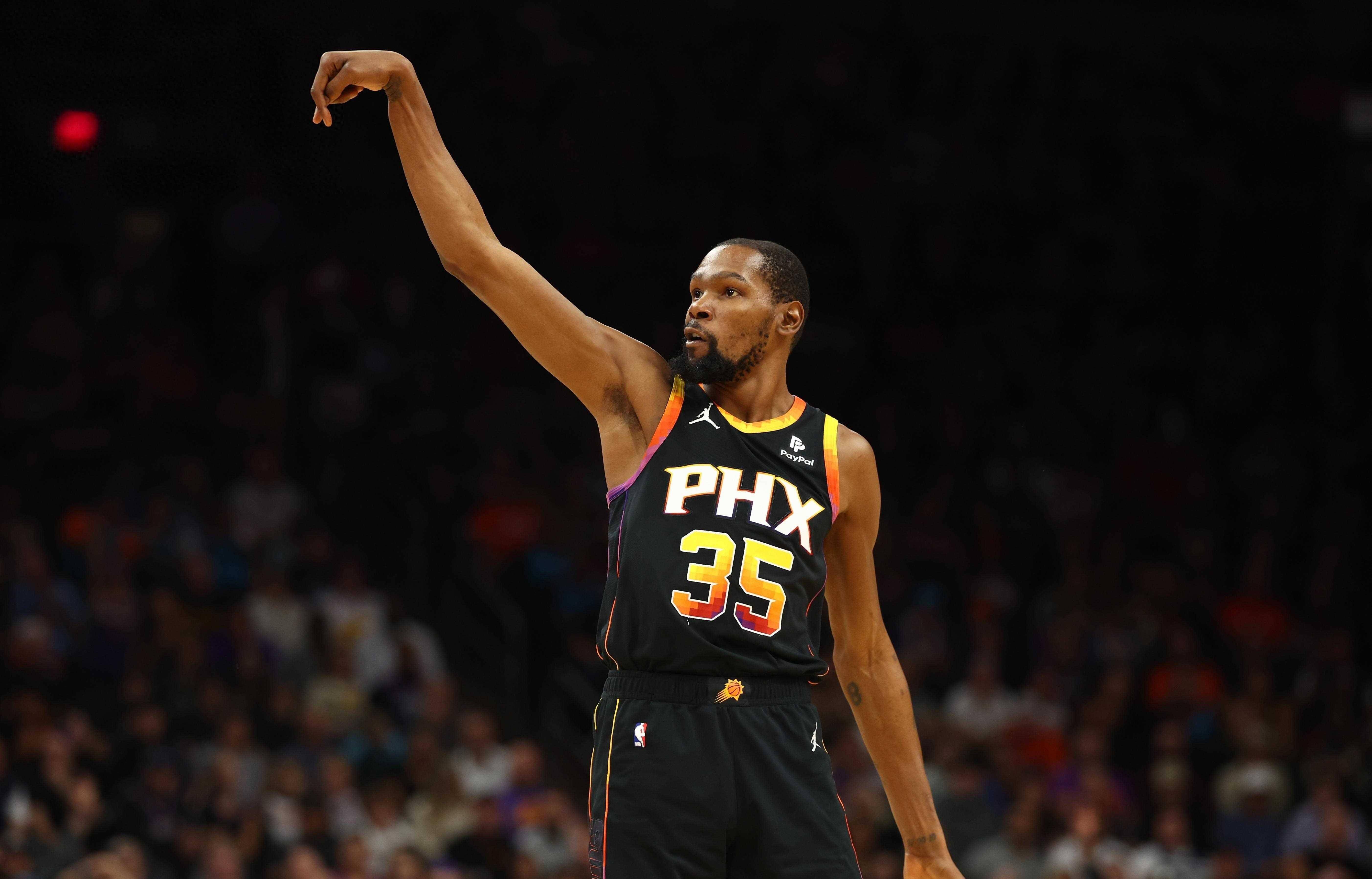 头指向徐利 头指向徐利